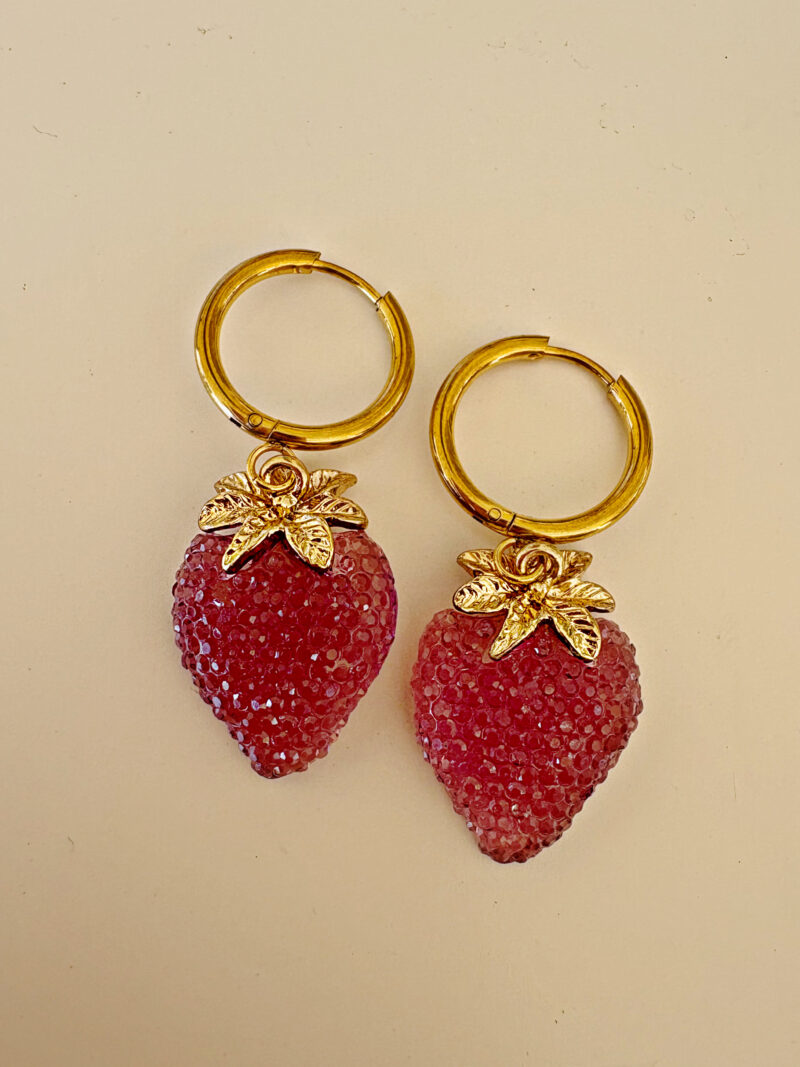 Purple strawberry hoops